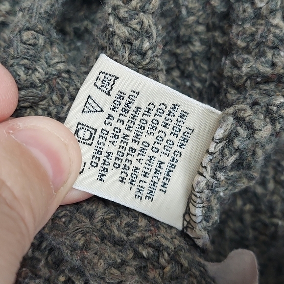 Eddie Bauer Women's Button Front Sweater,  size L - Picture 4 of 5